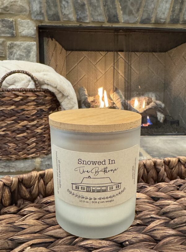 Snowed In - Limited Edition White Jar Candle