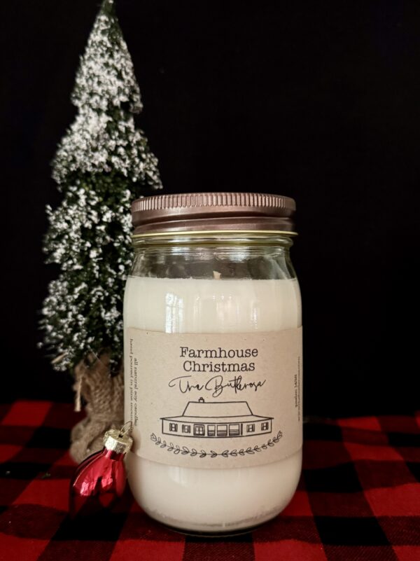 Farmhouse Christmas - Pint Size Mason Jar Candle
