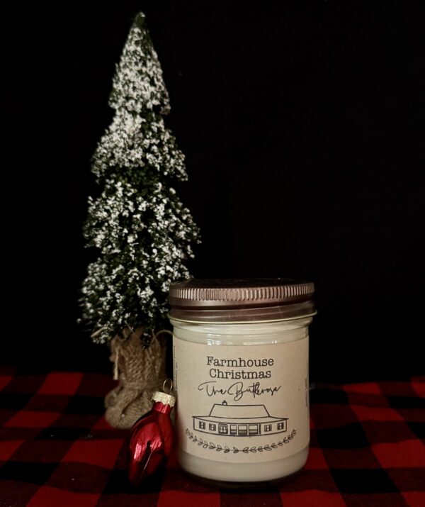 Farmhouse Christmas - Half Pint Size Mason Jar Candle