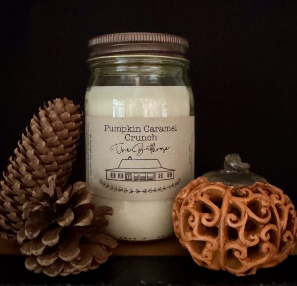 Pumpkin Caramel Crunch - Pint Size Mason Jar Candle