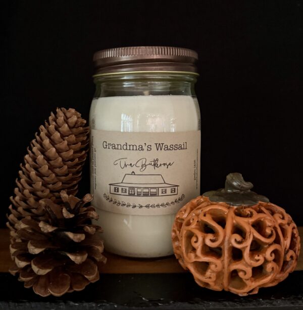 Grandma's Wassail - Pint Size Mason Jar Candle
