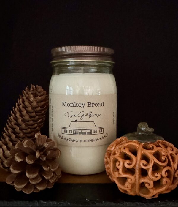 Monkey Bread - Pint Size Mason Jar Candle