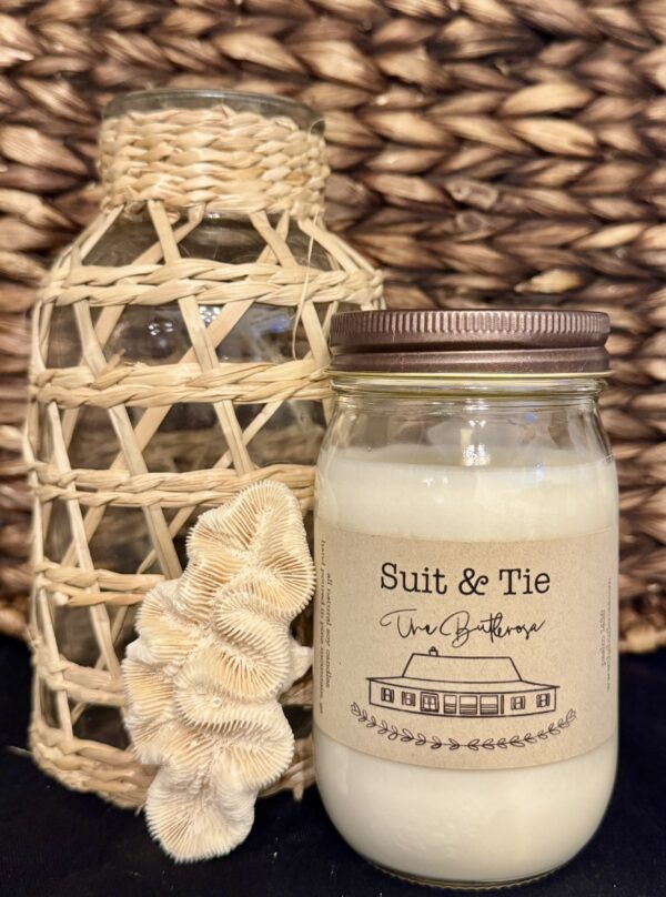 Suit & Tie - Pint Size Mason Jar Candle